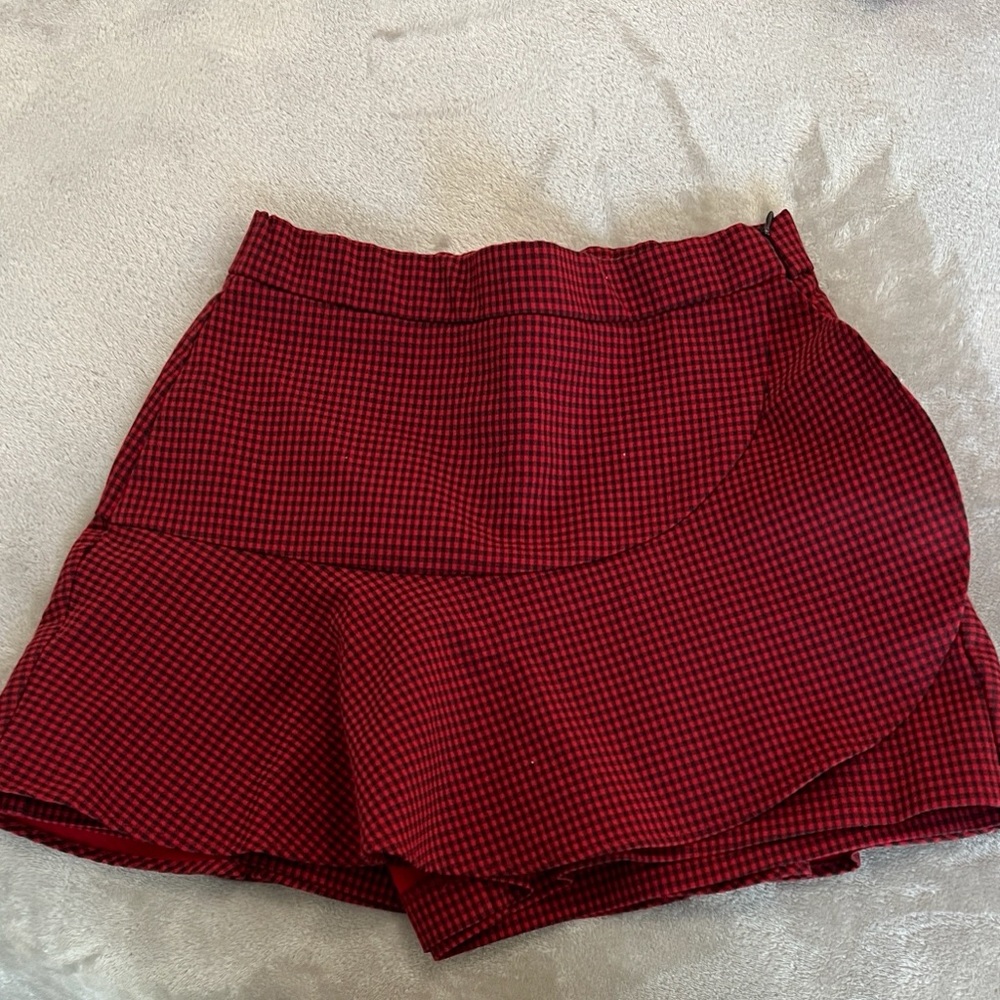 Zara Red Checkered Women's Skorts